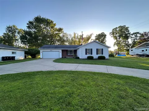 704 Colorado St, Marysville, MI 48040