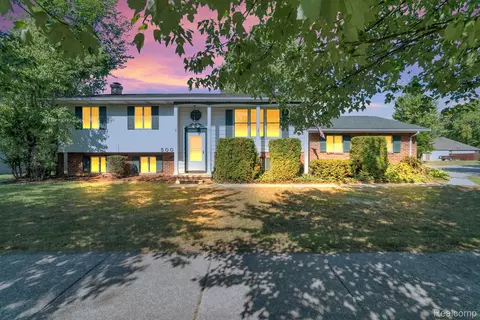 500 Connecticut Ave, Marysville, MI 48040