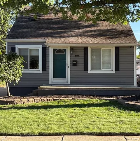22504 California St, Saint Clair Shores, MI 48080