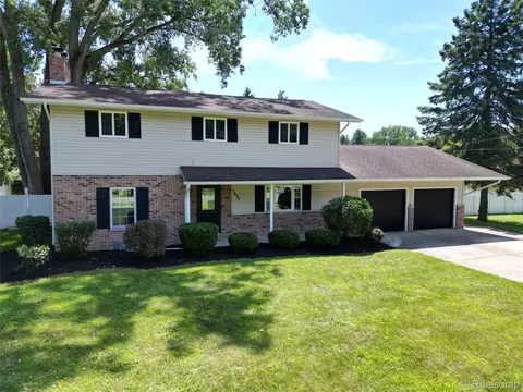 1804 Curtis Rd, Birch Run, MI 48415