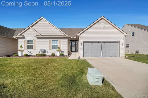31628 Augusta Dr, Romulus, MI 48174