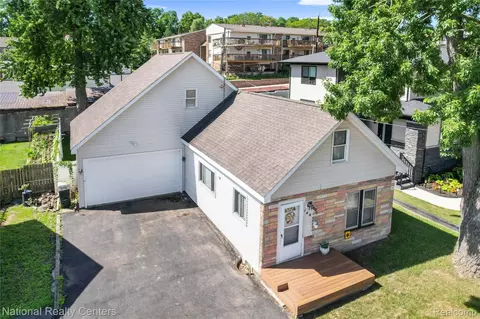 144 Coalmont St, Walled Lake, MI 48390
