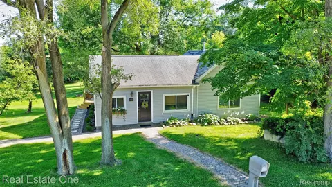1505 S Lake Pleasant Rd, Attica, MI 48412