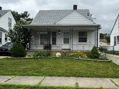 21417 Syracuse Ave, Warren, MI 48091