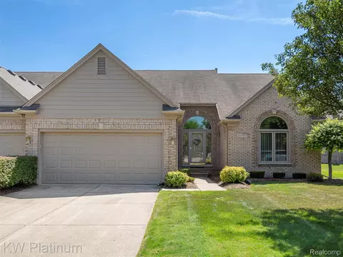 20410 Hillsboro Dr, Macomb, MI 48044