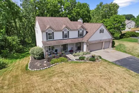11316 Saddlebrook Cir, Putnam, MI 48169