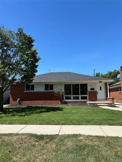 12761 Columbia, Redford, MI 48239