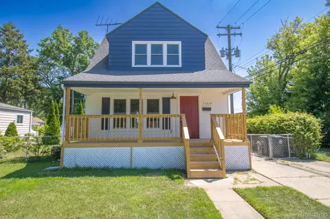 11610 Cavell St, Livonia, MI 48150