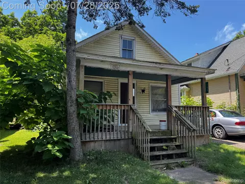 109 Lahoma St, Lansing, MI 48915