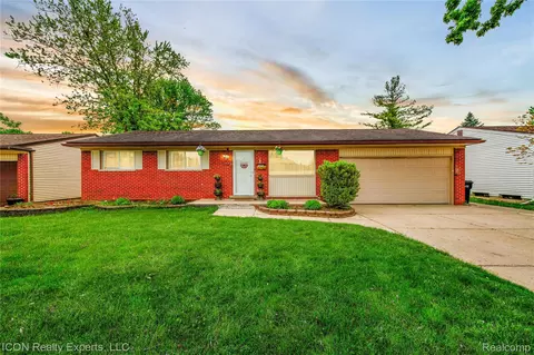 12824 Bender Dr, Sterling Heights, MI 48313