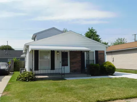 20480 Nicke St, Clinton Township, MI 48035