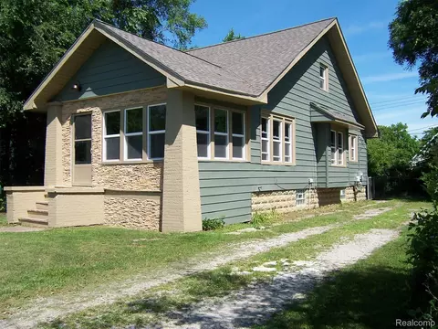 2819 North Blvd, Port Huron, MI 48060