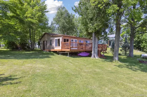 5020 Main St, Plainfield, MI 48743