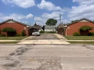 4178 Drouillard St, Lincoln Park, MI 48146