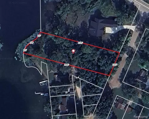 9155 Clinton, Rose, MI 48442
