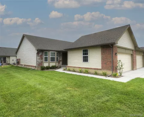 1868 Wexford Dr, Ypsilanti, MI 48198