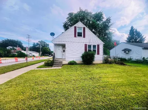 17750 E 12 Mile Rd, Roseville, MI 48066