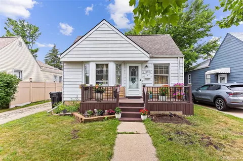 2096 Electric St, Wyandotte, MI 48192