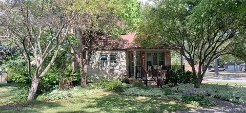 1449 Nowlin St, Dearborn, MI 48124