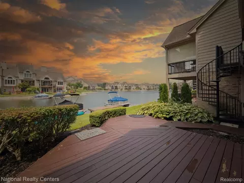 47708 Blue Heron Dr S, Northville, MI 48168