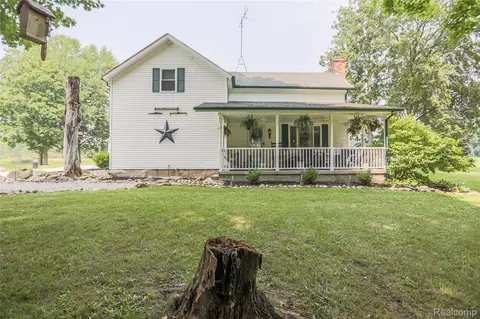 7284 Beard Rd, Clyde, MI 48049