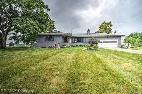 5462 Cook Rd, Mundy, MI 48473