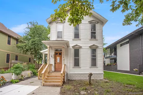 2215 Wabash St, Detroit, MI 48216