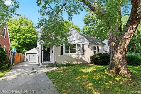 5745 Marseilles St, Detroit, MI 48224