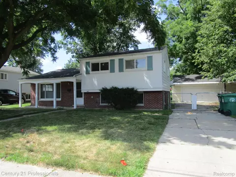 30430 John Hauk St, Garden City, MI 48135