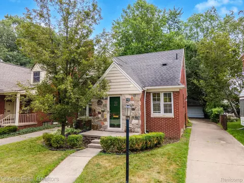 524 N York St, Dearborn, MI 48128