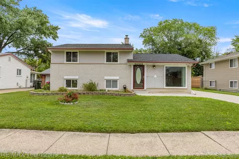 34242 Wilke Dr, Sterling Heights, MI 48310