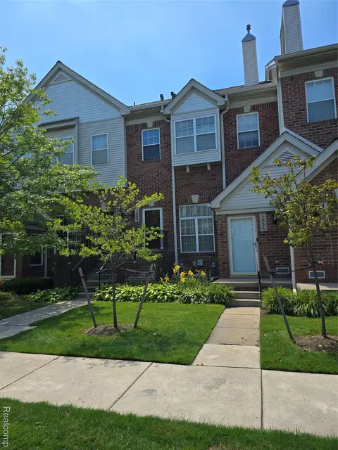 1655 Campau Farms Cir #25, Detroit, MI 48207