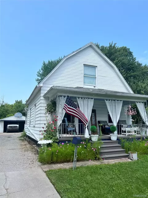 643 Thurman St, Saginaw, MI 48602