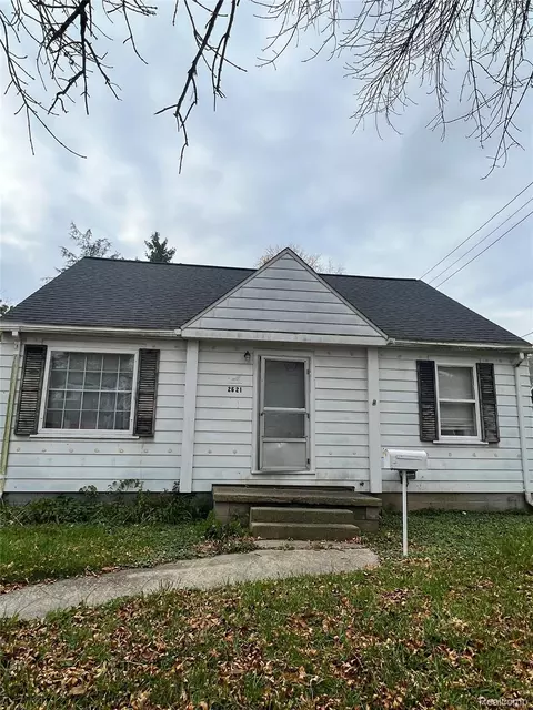 2521 Stobbe St, Saginaw, MI 48602