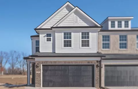 5556 E Spaniel Dr, Pittsfield, MI 48108