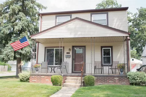 1698 Buckingham Ave, Lincoln Park, MI 48146