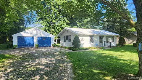 5847 N Lapeer Rd, North Branch, MI 48461