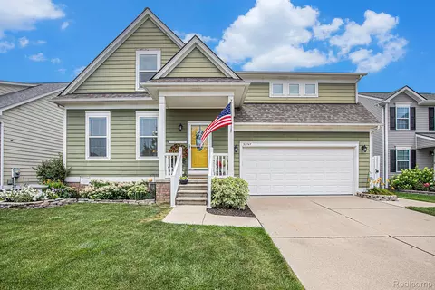 32747 Fairgrove St, New Haven, MI 48048