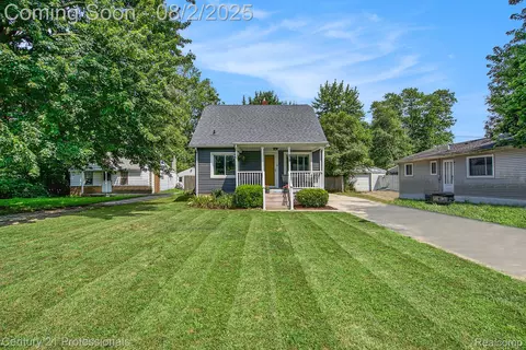 876 Allen Rd, Ypsilanti, MI 48198