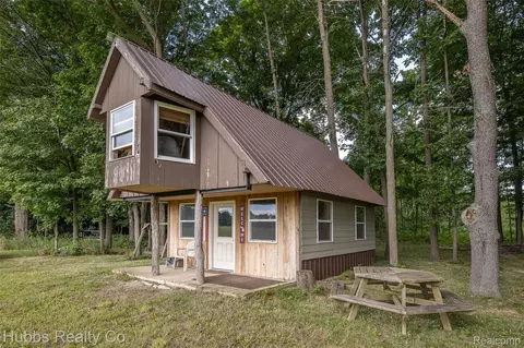 4251 E Frances Rd, Thetford, MI 48458 photo 1