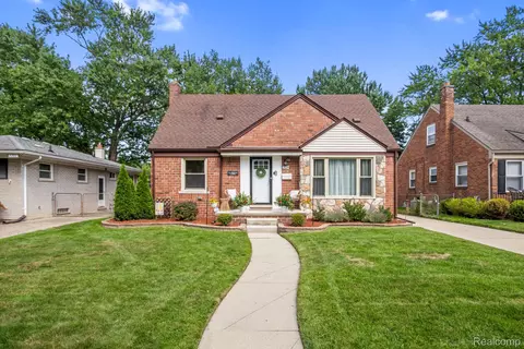 2128 N Wilson Ave, Royal Oak, MI 48073