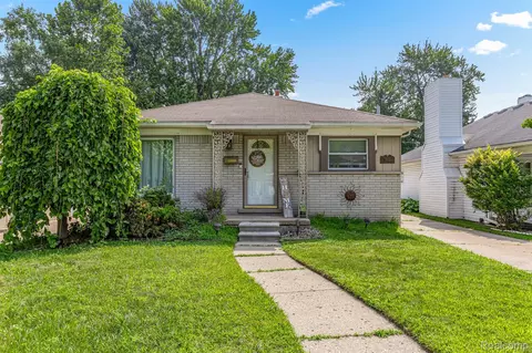 7412 Drexel St, Dearborn Heights, MI 48127