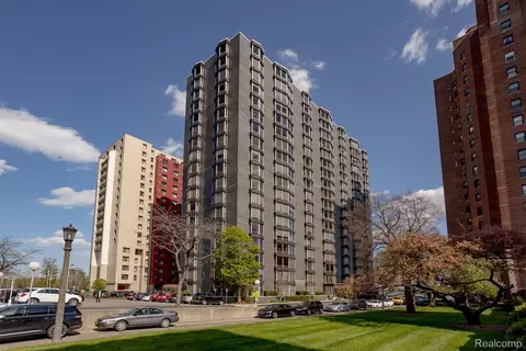8200 E Jefferson Ave #1605, Detroit, MI 48214