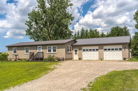 2204 S Van Dyke Rd, Bad Axe, MI 48413