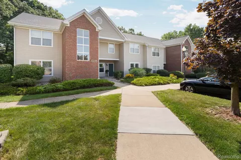 1005 E Duncan St #2D, Manchester, MI 48158