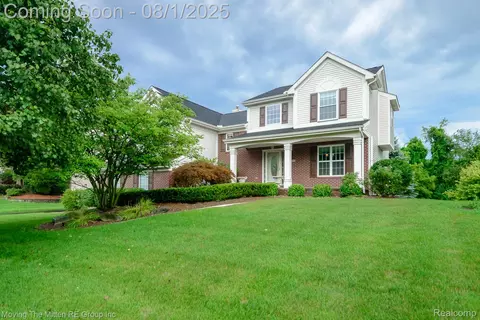 42543 Winding Pond Trail Trl, Van Buren, MI 48111
