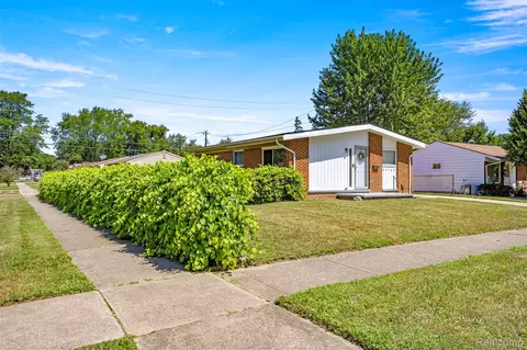32146 Harvard St, Westland, MI 48186