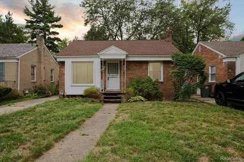 752 John Daly St, Inkster, MI 48141