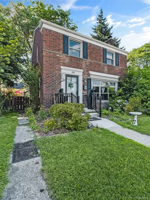 100 Meridan St, Dearborn, MI 48124