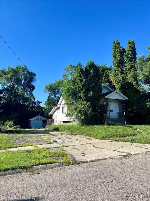 2429 Brown St, Flint, MI 48503